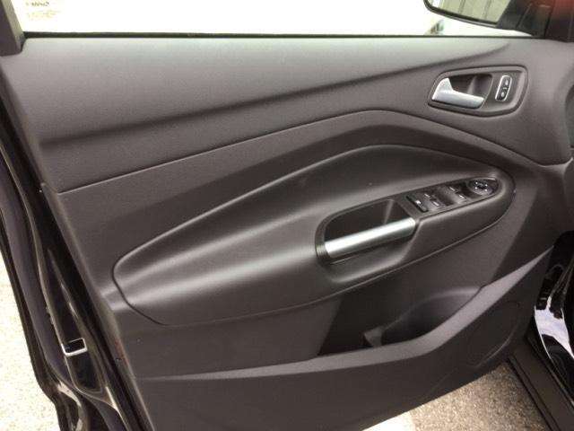 2017 Ford Escape SE 4dr SUV